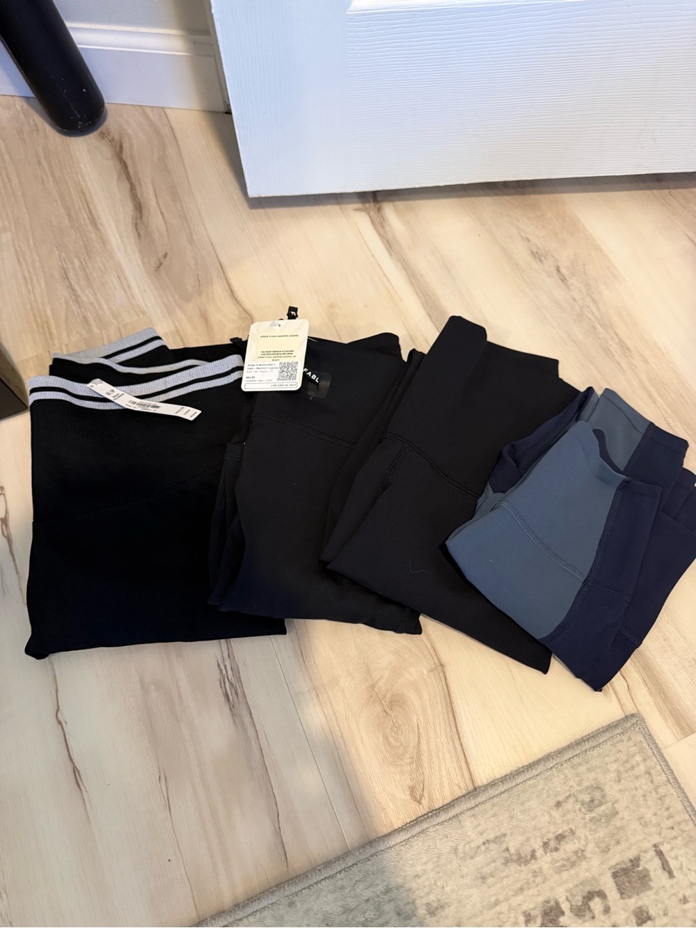lululemon athletica Black and Navy/Gray Women's Leggings Bundle